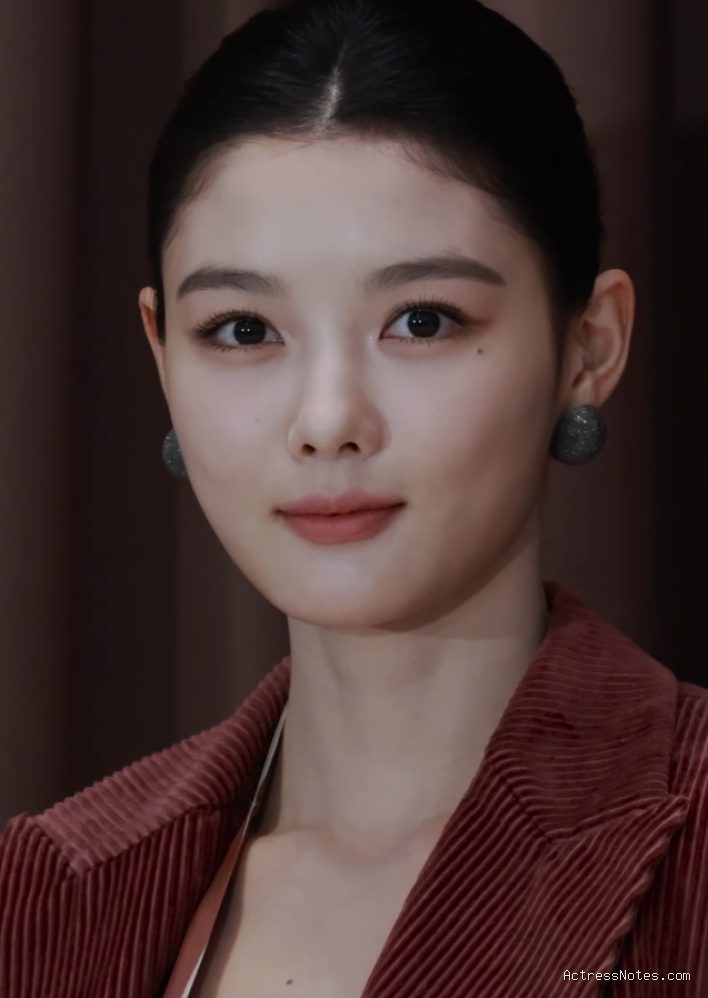 Photo by historical.parallax.kr - Profil dan Perjalanan Karier Kim Yoo Jung di Dunia Drama Korea