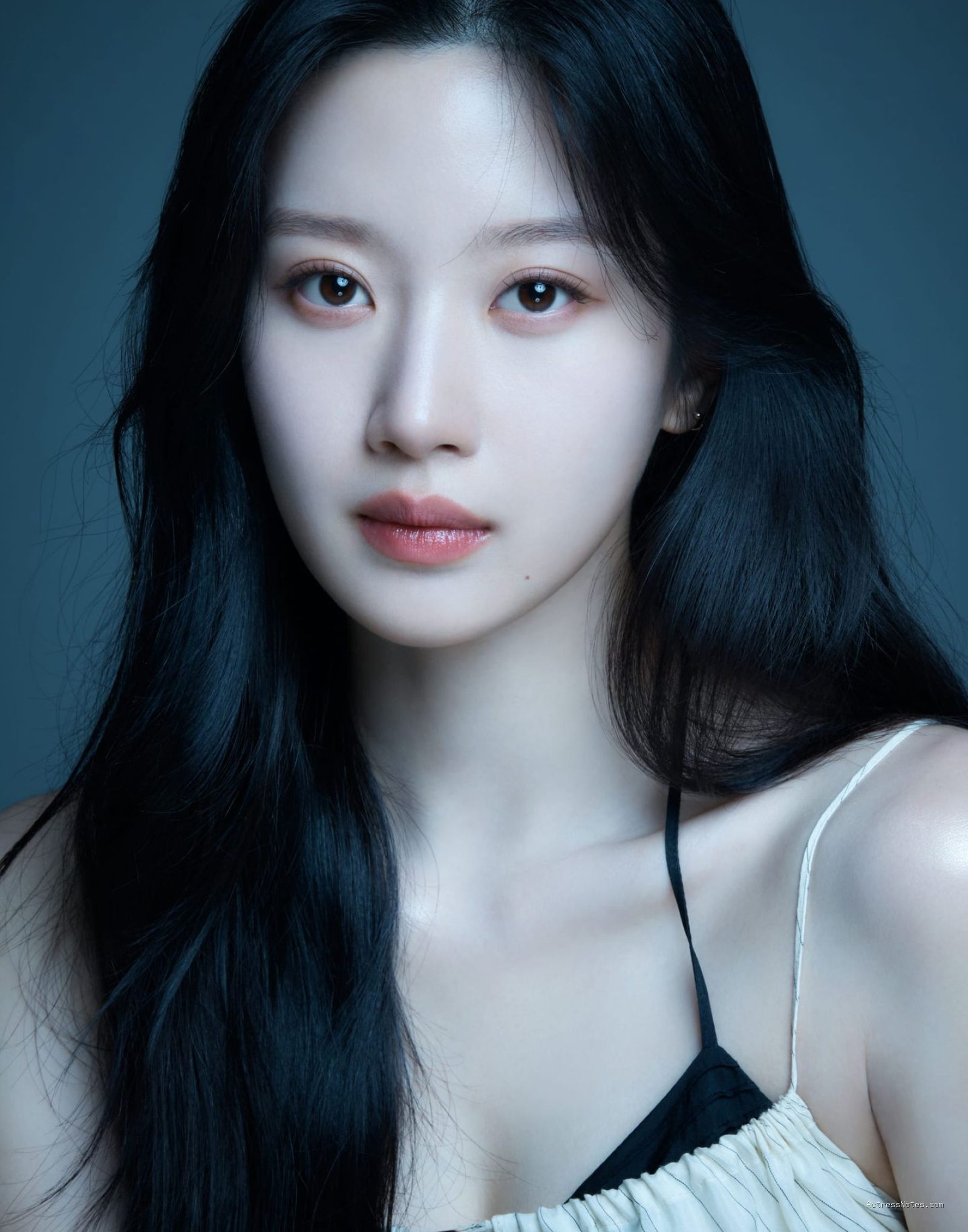 Profil dan Perjalanan Karier Moon Ga Young dari Aktris Cilik