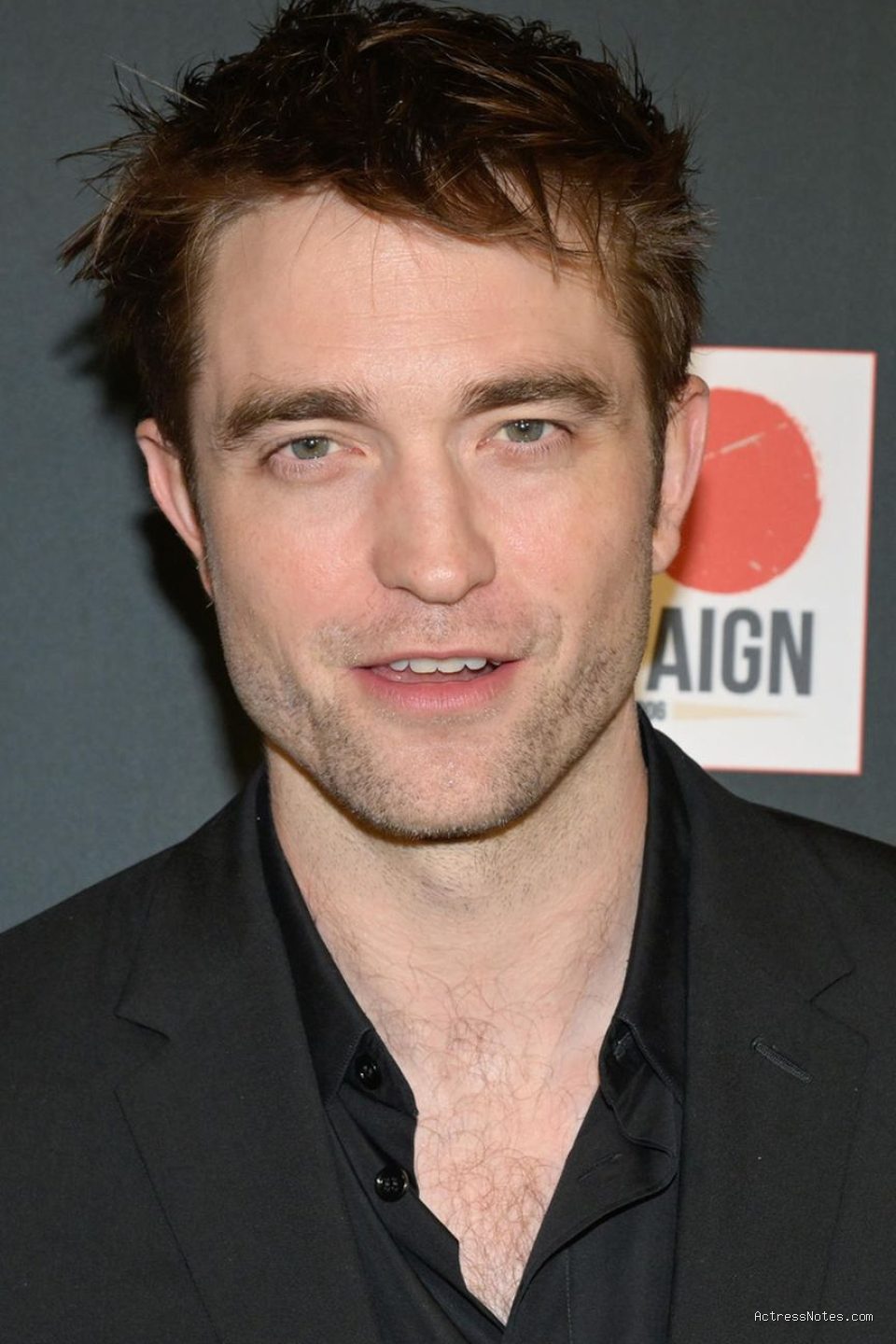 Profil dan Perjalanan Karier Robert Pattinson dari Film ke Drama