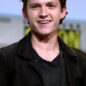 Photo by pl.wikipedia.org - Profil dan Perjalanan Karier Tom Holland: Dari Teater ke Film