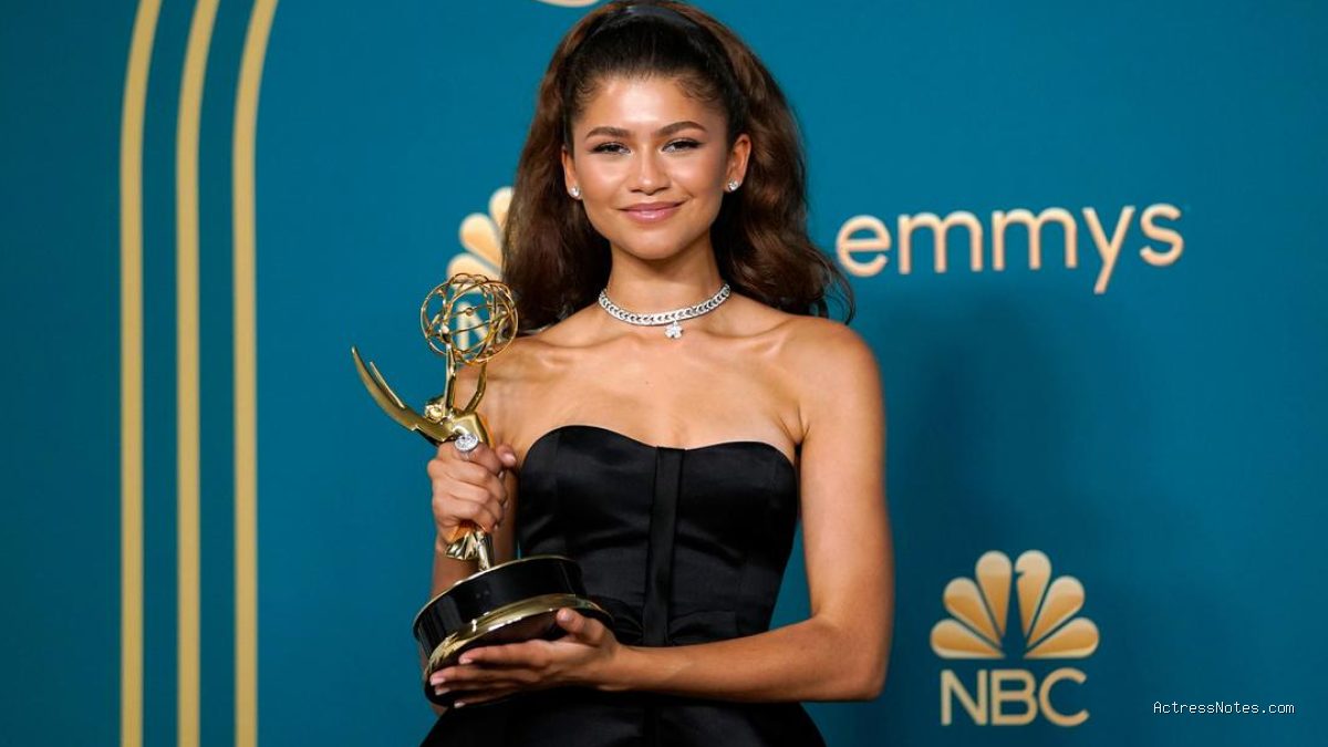 Profil dan Perjalanan Karier Zendaya dari Disney hingga Hollywood