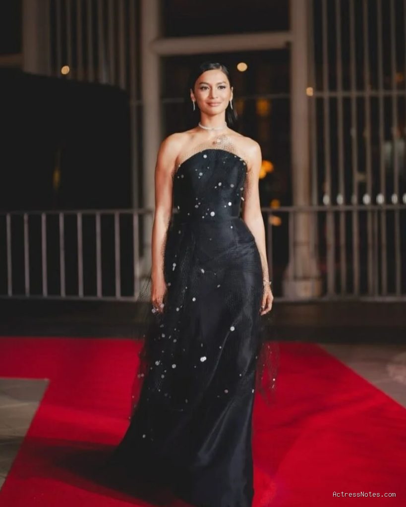 Photo by showbizline.com - Profil Hana Malasan: Perjalanan Karier Model dan Film Aksi