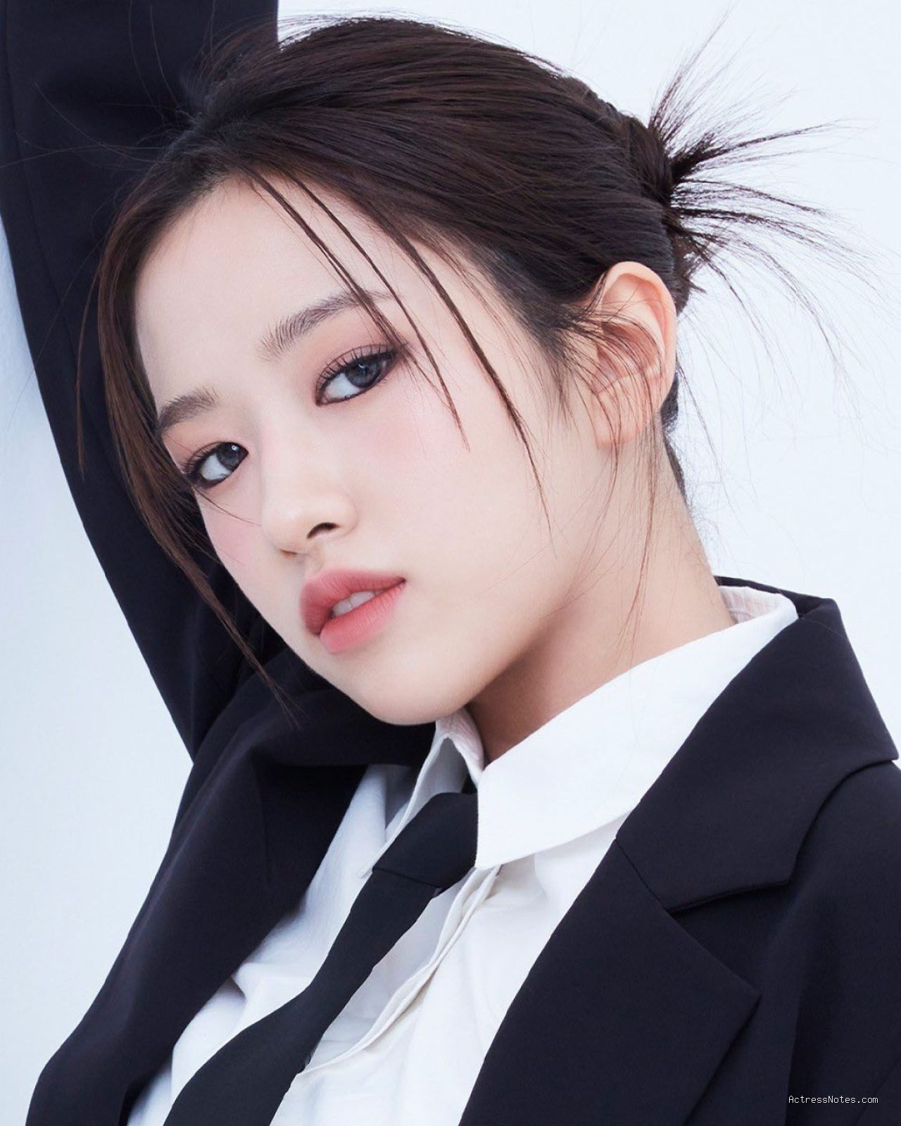 Profil Lengkap An Yu Jin IVE: Karier Musik dan Variety Show
