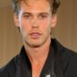 Photo by wallpapers.com - Profil Lengkap Austin Butler: Karier, Film, dan Penghargaan