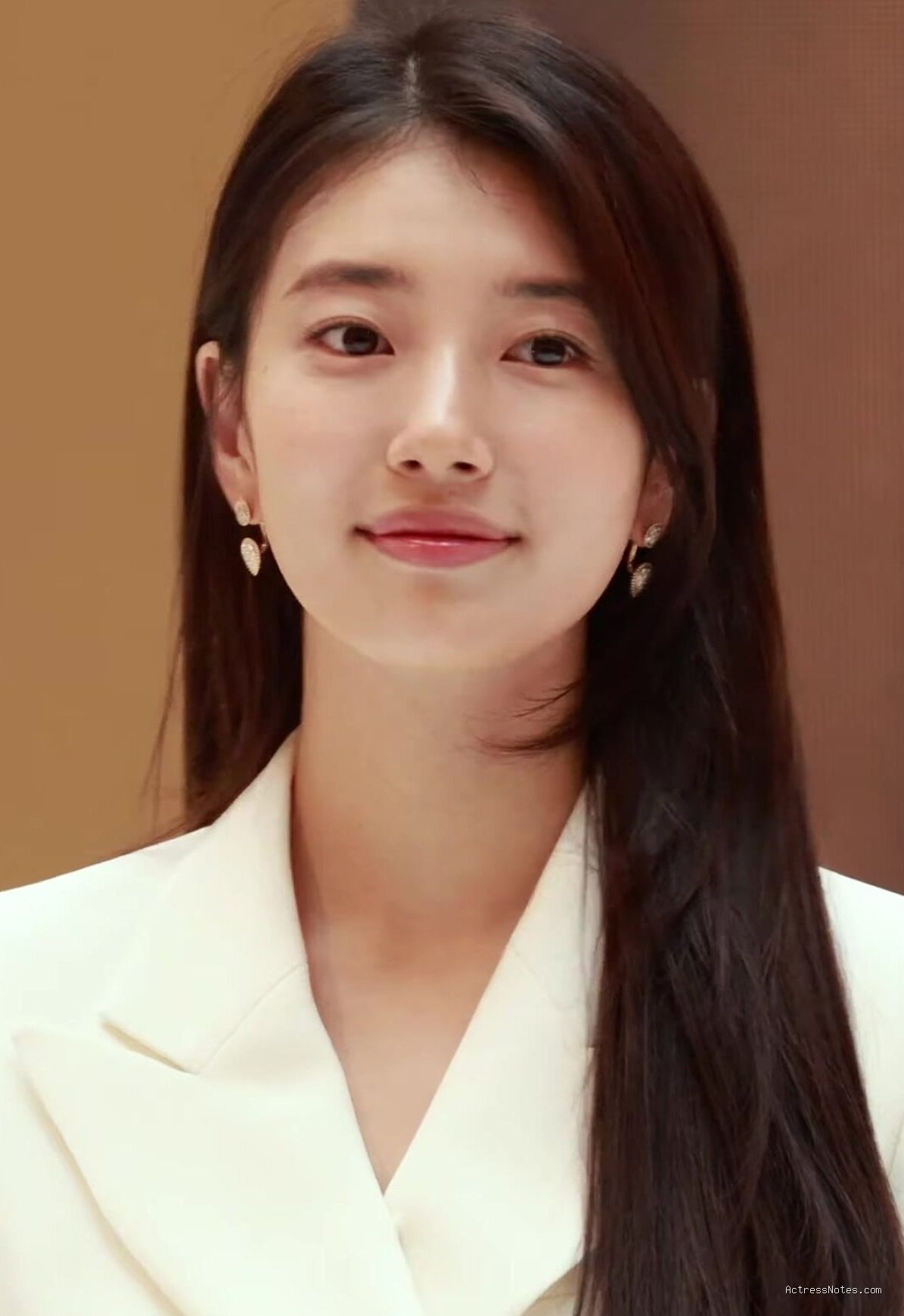 Photo by en.wikipedia.org - Profil Lengkap Bae Suzy: Perjalanan Karier dari Idol hingga Aktris