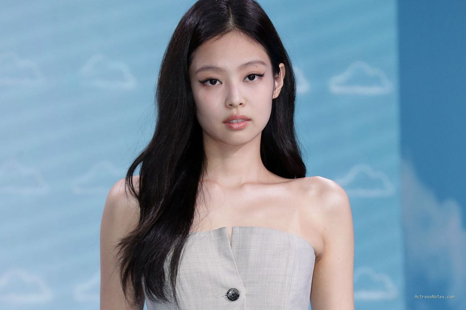 Profil Lengkap Jennie BLACKPINK: Karier Global dan Jejak Fesyen