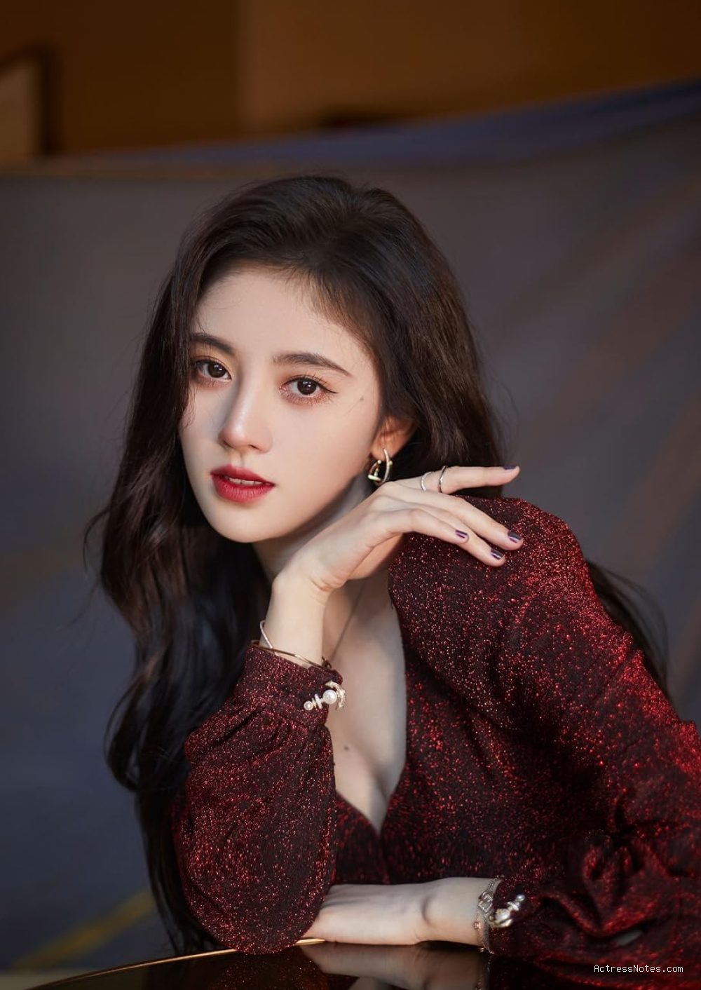 Photo by imdb.com - Profil Lengkap Ju Jingyi: Karier Mantan Idola hingga Drama Sejarah