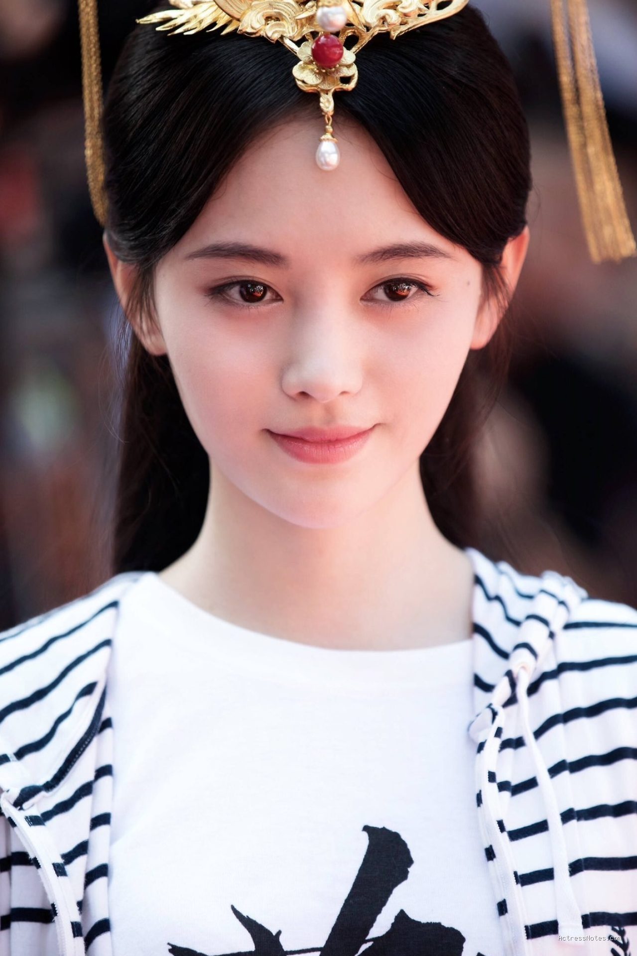 Profil Lengkap Ju Jingyi: Karier Mantan Idola hingga Drama Sejarah