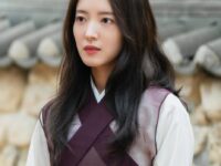 Photo by laodong.vn - Profil Lengkap Lee Se Young: Karier Akting Drama dan Film