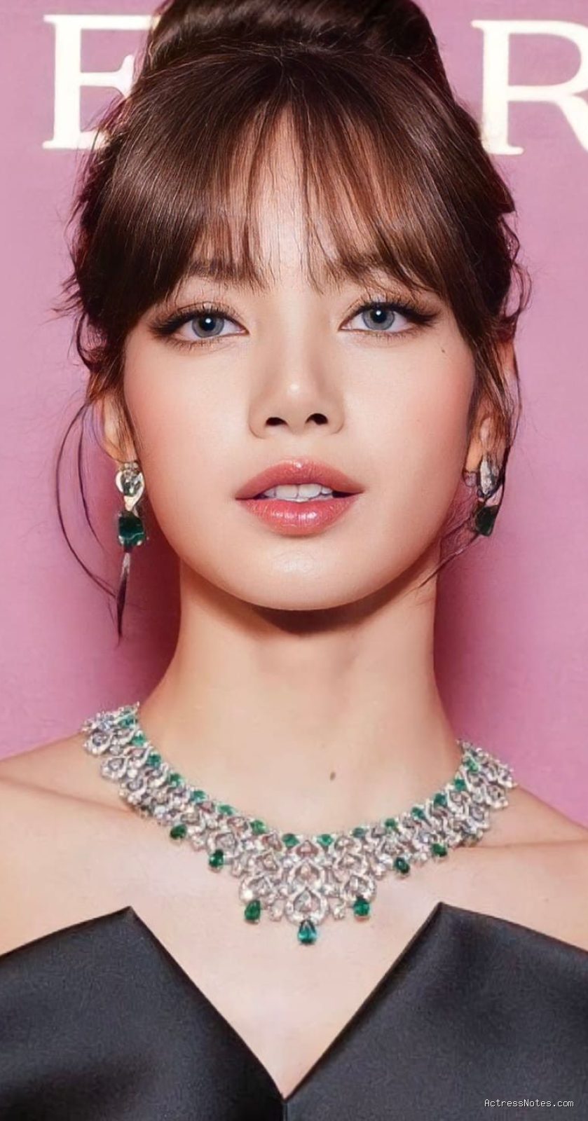 Profil Lengkap Lisa BLACKPINK: Biodata, Karier Musik, dan Tari