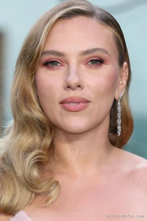 Photo by letterboxd.com - Profil Lengkap Scarlett Johansson dan Perjalanan Karier Aktris Marvel