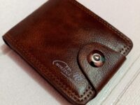 Photo by shopee.co.id - Brand Dompet Lipat Kulit Mungil Elegan yang Kerap Masuk Cuplikan Close Up