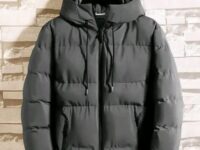 Photo by shopee.co.id - Brand Jaket Puffer Musim Dingin yang Dipakai Selebriti Korea Saat Syuting Outdoor