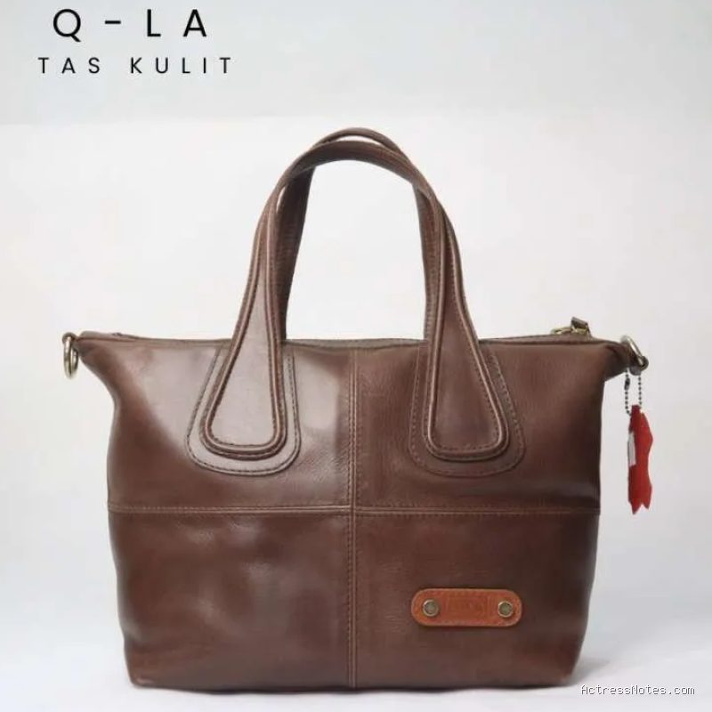 Photo by blibli.com - Brand Tas Kerja Jinjing Berstruktur Kokoh Idaman Wanita Kantoran K-Drama