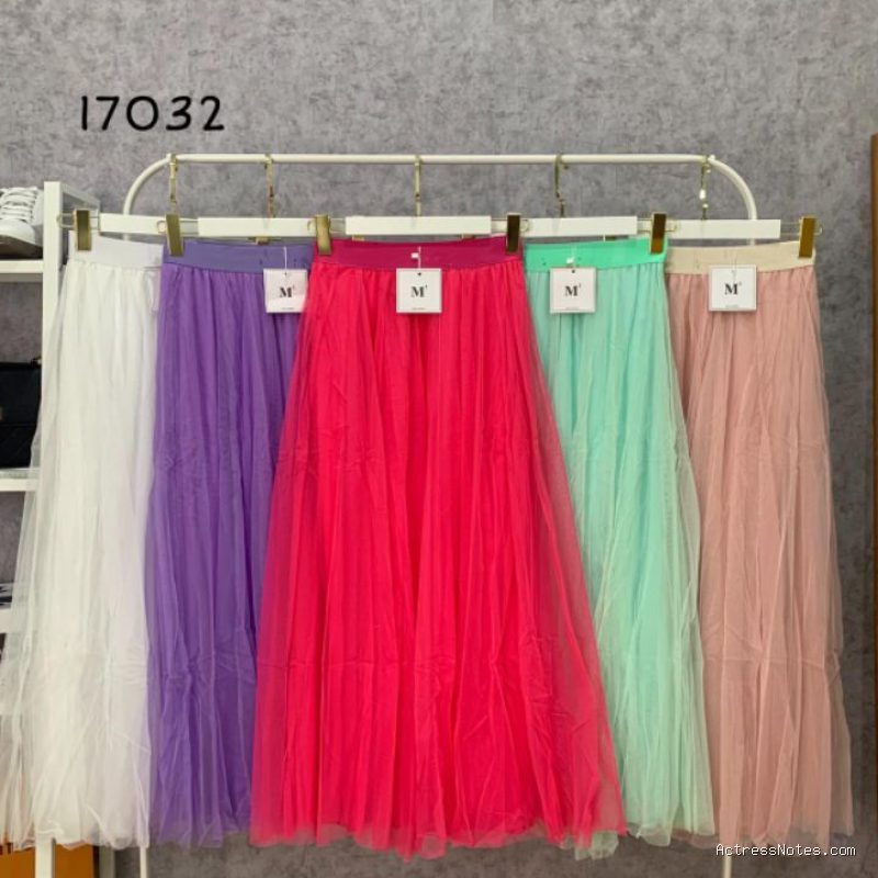 Photo by shopee.co.id - Dupe Rok Tutu Panjang Feminin Terinspirasi Adegan Pesta Dansa Romantis