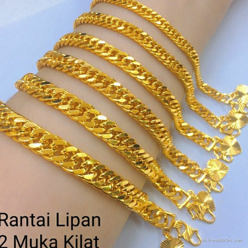 Pilihan Gelang Rantai Halus Simpel Pemanis Pergelangan Tangan Aktris