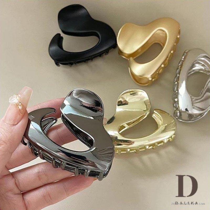 Photo by shopee.co.id - Pilihan Jepit Rambut Logam Persegi Minimalis untuk Tata Rambut Cepat