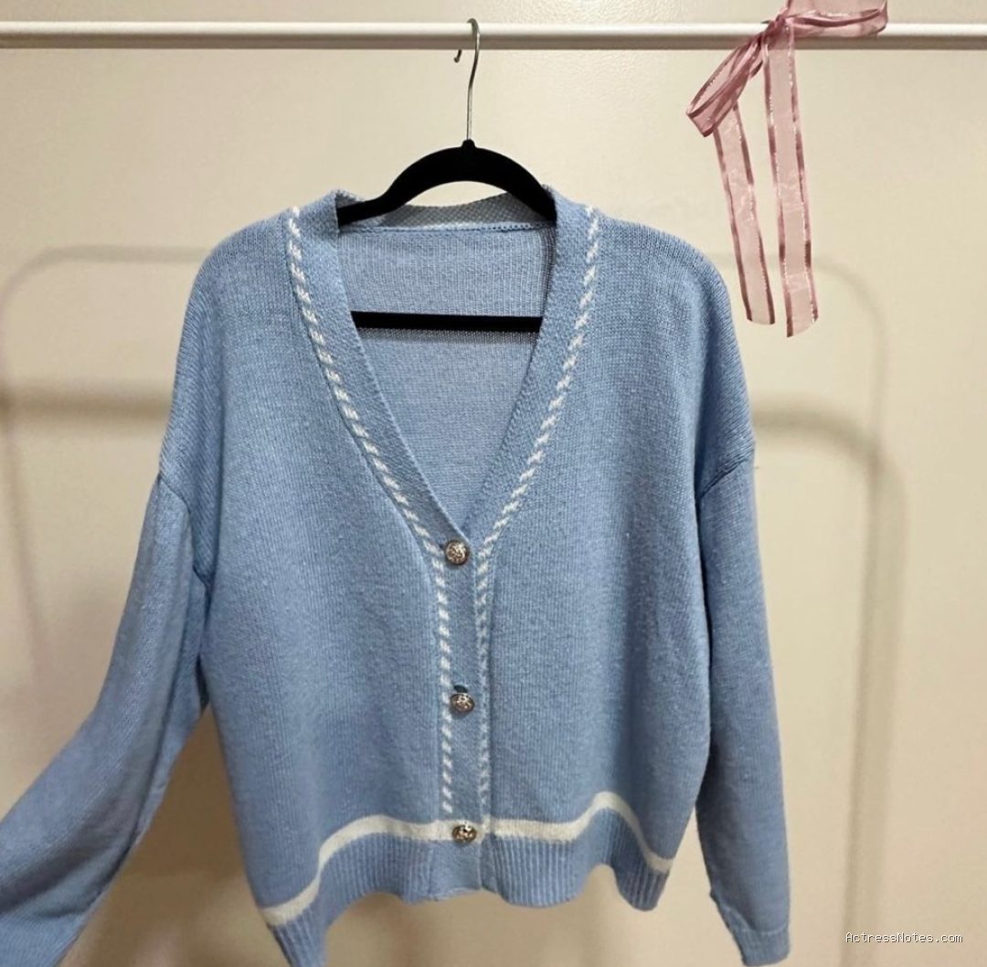 Rekomendasi Cardigan Bulu Halus Pastel ala Karakter Utama Drama Komedi Romantis
