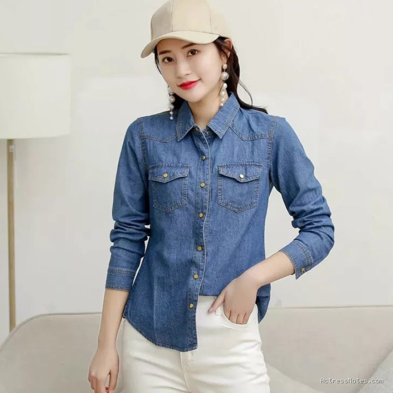 Rekomendasi Kemeja Denim Kasual Terinspirasi Gaya Santai Aktris di Akhir Pekan