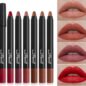 Photo by molacosmetics.com - Shade Lip Crayon Praktis Sekali Poles untuk Touch Up Kilat di Mobil